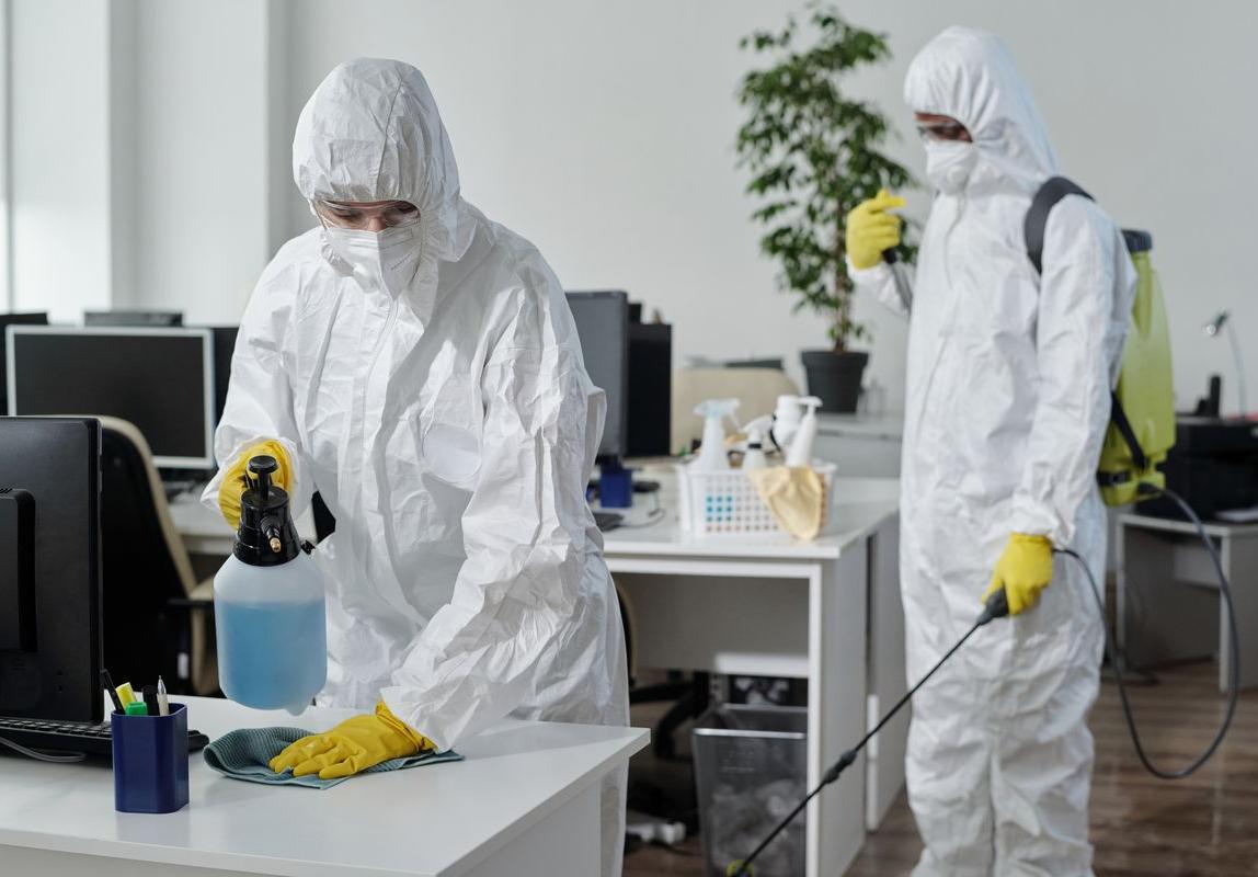 Уборка в условиях эпидемий: новейшие стандарты безопасности для бизнеса