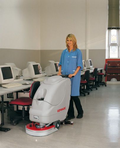 картинка Поломоечная машина Comac Abila 17 B (Li-Ion 54 Ач) фото 4 картинка Поломоечная машина Comac Abila 17 B (Li-Ion 54 Ач) фото 4