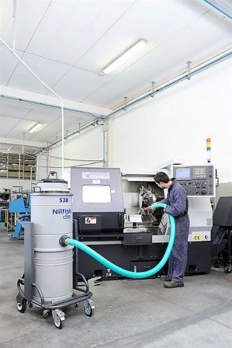 картинка Промышленный пылесос Nilfisk S3B L100 FM фото 3 картинка Промышленный пылесос Nilfisk S3B L100 FM фото 3