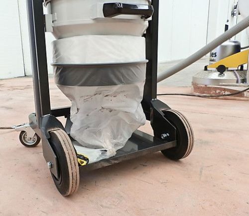 картинка Промышленный пылесос Delfin Mistral 202DS фото 5 картинка Промышленный пылесос Delfin Mistral 202DS фото 5